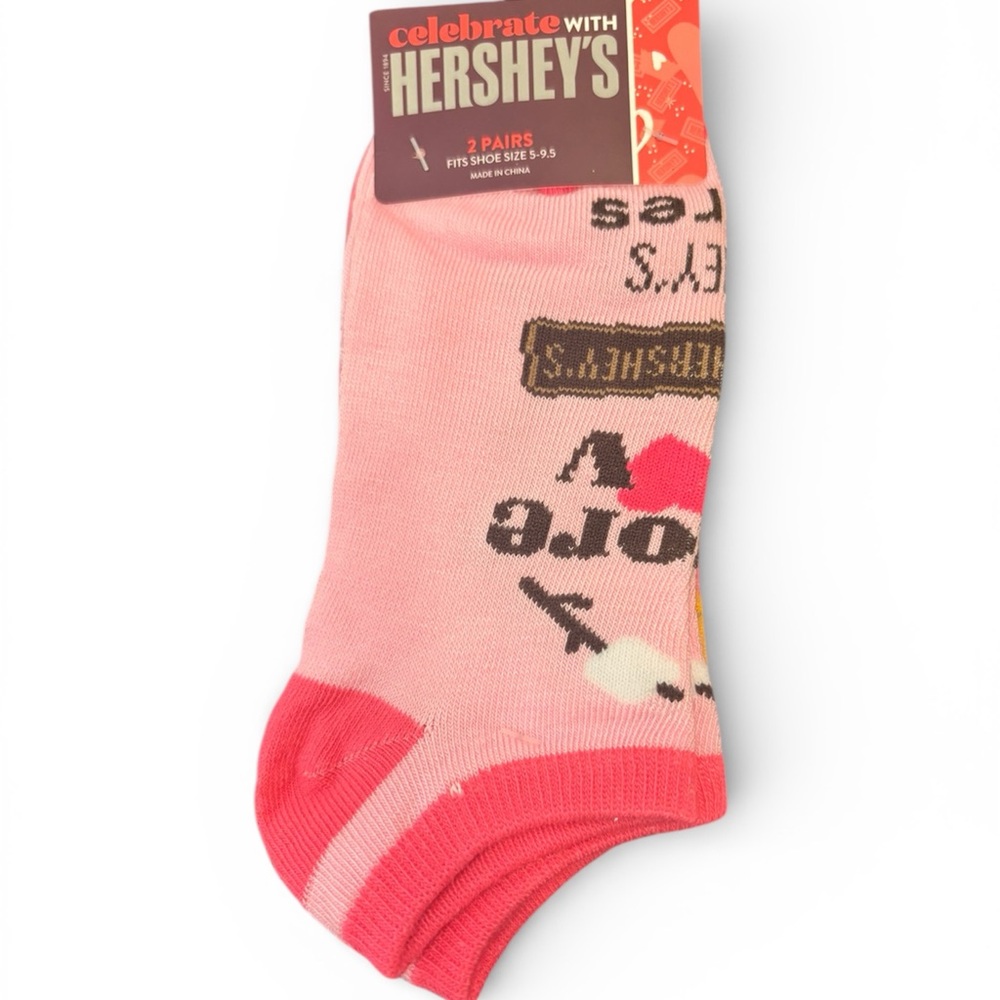 Women’s Valentines Day Hershey’s Crew socks 2pk NWT Shoe Sz 5-9.5